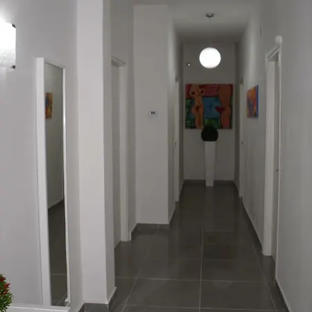 Luxury House B&B